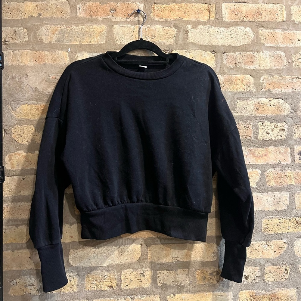 Women's Black Sweatshirt